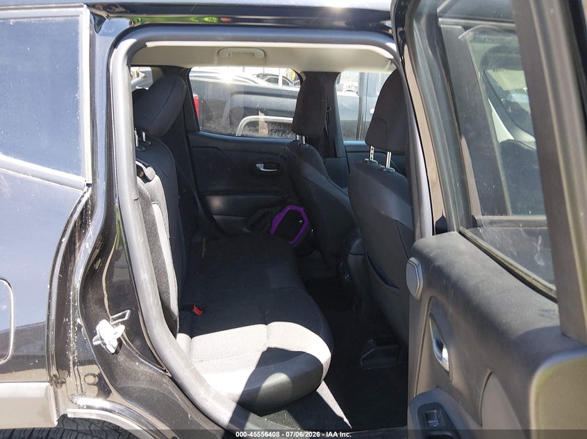2018 Jeep Renegade VIN ZACCJABB4JPH30357 IAAI salvage auction — FRONT END, Salvage Title, sold $1,550 on 2026-08-19 (photo 8)
