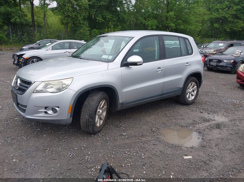 2009 Volkswagen Tiguan VIN WVGAV75N19W527280 IAAI salvage auction — NORMAL WEAR, Clear (New York), sold $275 on 2026-07-28 (photo 2)