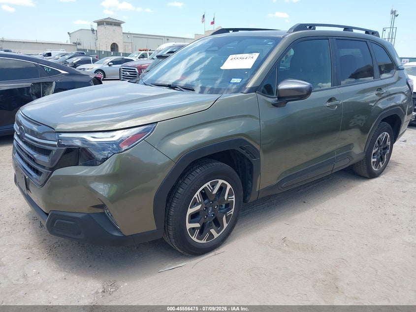 2025 Subaru Forester VIN JF2SLDDC5SH612079 IAAI salvage auction — LEFT FRONT, Original (Texas), sold $18,850 on 2026-08-31 (photo 2)