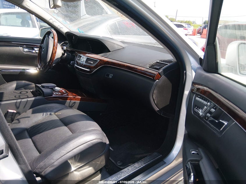 2013 Mercedes-benz S-klasse VIN WDDNG7DB1DA519876 IAAI salvage auction — UNKNOWN, Original (Texas), sold $2,550 on 2026-07-29 (photo 5)