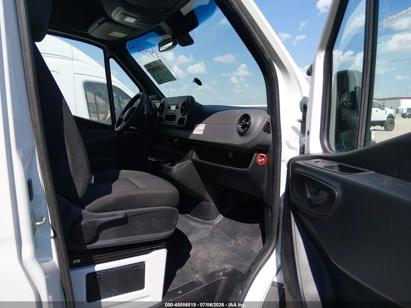 2021 Freightliner Sprinter 2500 VIN W2Y40BHY2MT062171 IAAI salvage auction — NORMAL WEAR, Original  (Oklahoma), sold $15,700 on 2026-07-27 (photo 5)