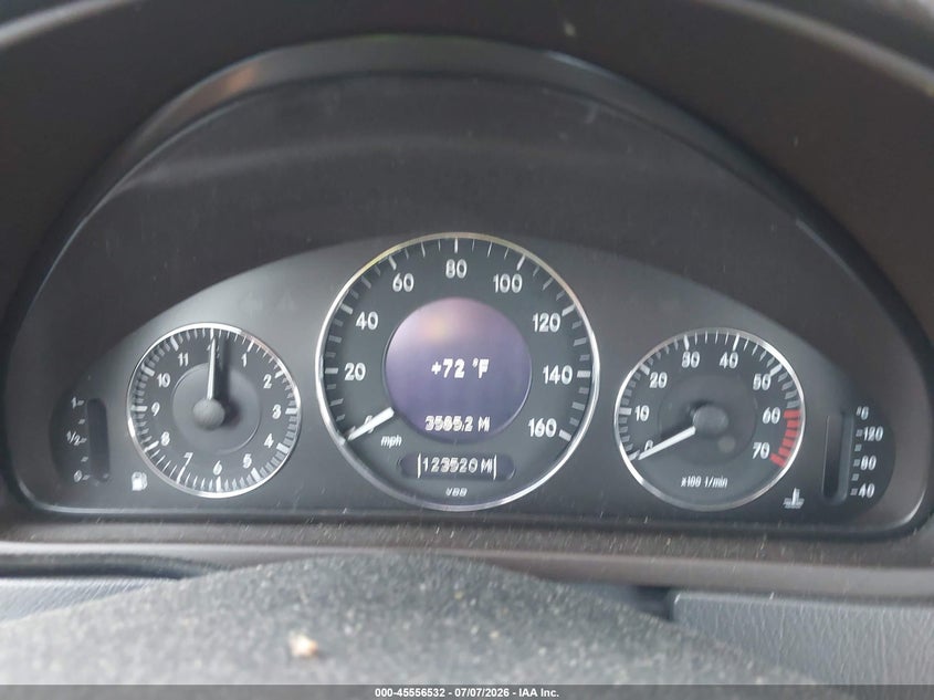 2004 Mercedes-benz Clk-class VIN WDBTJ75J44F077783 IAAI salvage auction — NORMAL WEAR, Clear (New York), sold $550 on 2026-07-28 (photo 7)
