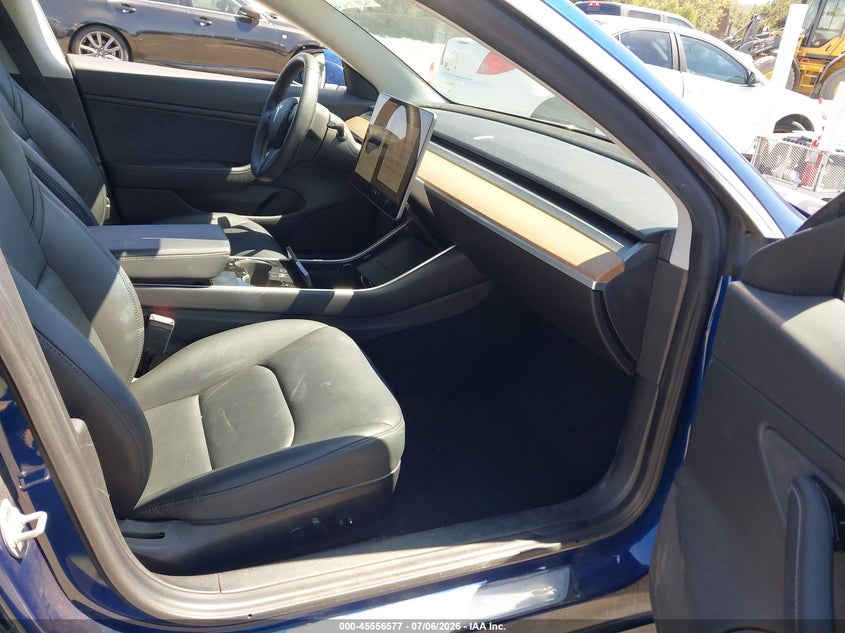 2019 Tesla Model 3 VIN 5YJ3E1EA1KF309258 IAAI salvage auction — REAR END, Salvage (California), sold $5,200 on 2026-08-01 (photo 5)
