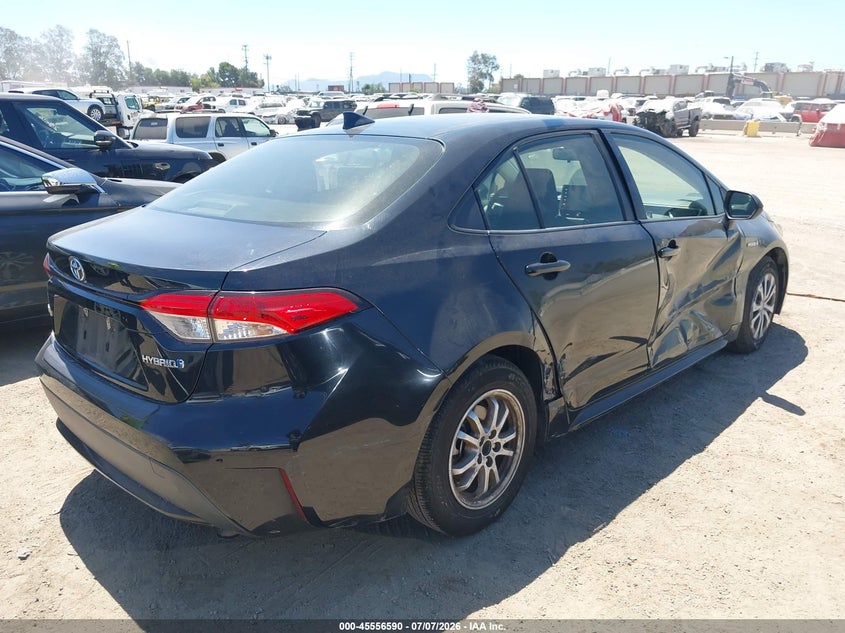 2020 Toyota Corolla VIN JTDEBRBE2LJ018219 IAAI salvage auction — RIGHT SIDE, Salvage (California), sold $25 on 2026-07-29 (photo 4)