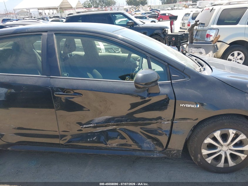 2020 Toyota Corolla VIN JTDEBRBE2LJ018219 IAAI salvage auction — RIGHT SIDE, Salvage (California), sold $25 on 2026-07-29 (photo 6)