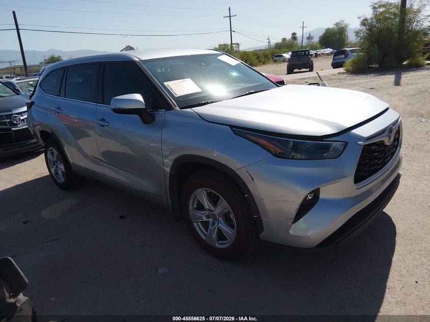2022 Toyota Highlander VIN 5TDBBRCH7NS560580 — IAAI salvage auction photo