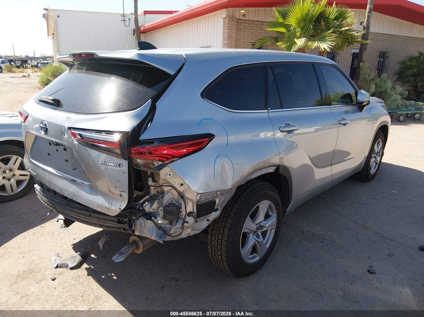 2022 Toyota Highlander VIN 5TDBBRCH7NS560580 IAAI salvage auction — REAR END, Salvage Title, sold $13,200 on 2026-08-25 (photo 4)