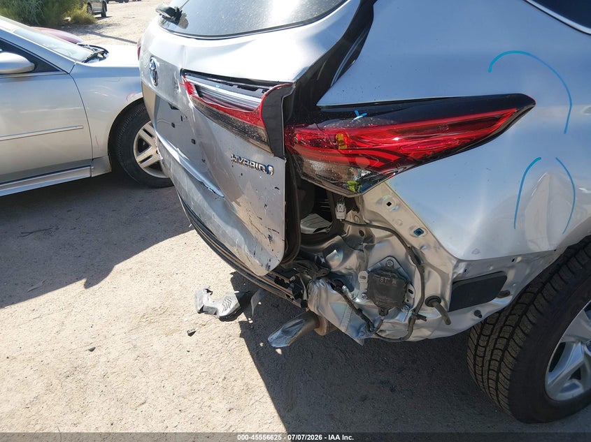 2022 Toyota Highlander VIN 5TDBBRCH7NS560580 IAAI salvage auction — REAR END, Salvage Title, sold $13,200 on 2026-08-25 (photo 6)