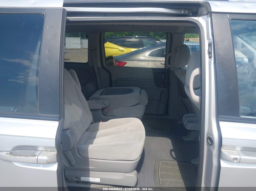 2008 Kia SEDONA VIN KNDMB233086218803 IAAI salvage auction — NORMAL WEAR, Clear (Illinois), sold $275 on 2026-07-28 (photo 8)