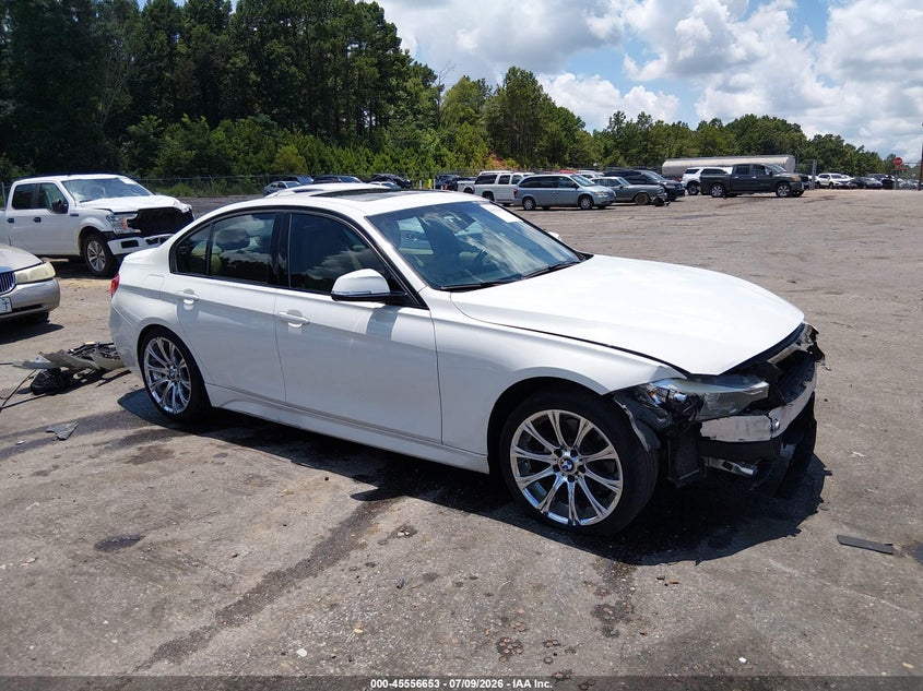 2014 BMW 3er VIN WBA3A5C52EF605881 IAAI salvage auction — FRONT END, Salvage (Alabama), sold $1,200 on 2026-08-12 (photo 1)