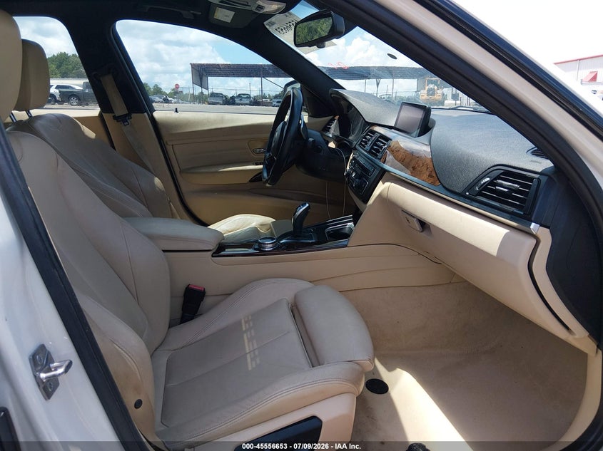 2014 BMW 3er VIN WBA3A5C52EF605881 IAAI salvage auction — FRONT END, Salvage (Alabama), sold $1,200 on 2026-08-12 (photo 5)
