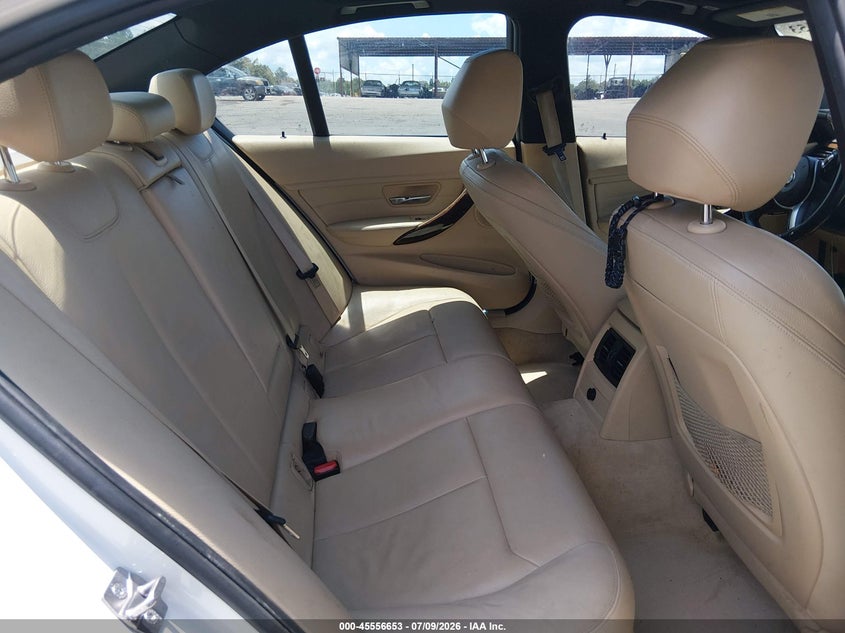 2014 BMW 3er VIN WBA3A5C52EF605881 IAAI salvage auction — FRONT END, Salvage (Alabama), sold $1,200 on 2026-08-12 (photo 8)