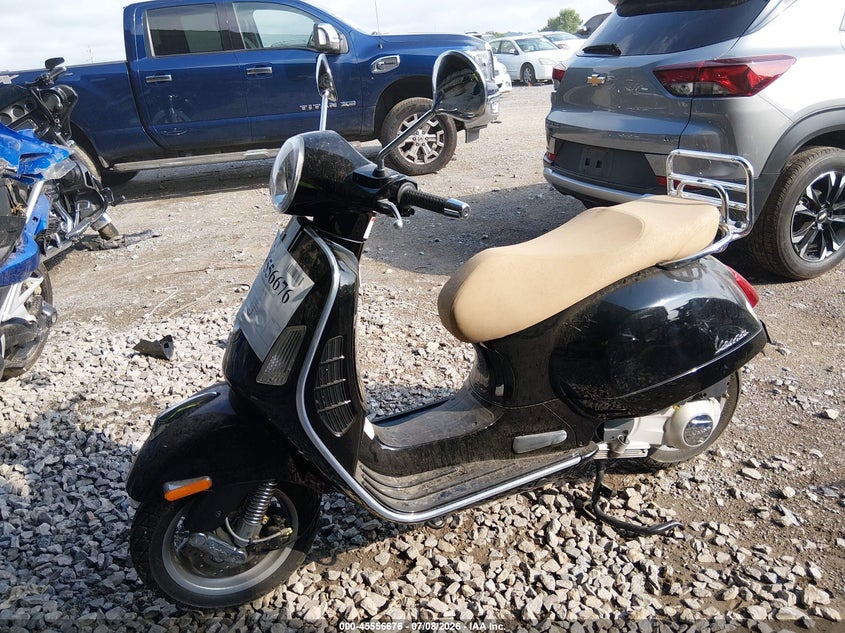 2007 Vespa Gts VIN ZAPM459L175006112 IAAI salvage auction — NORMAL WEAR, Clear (Tennessee), sold $100 on 2026-07-16 (photo 2)