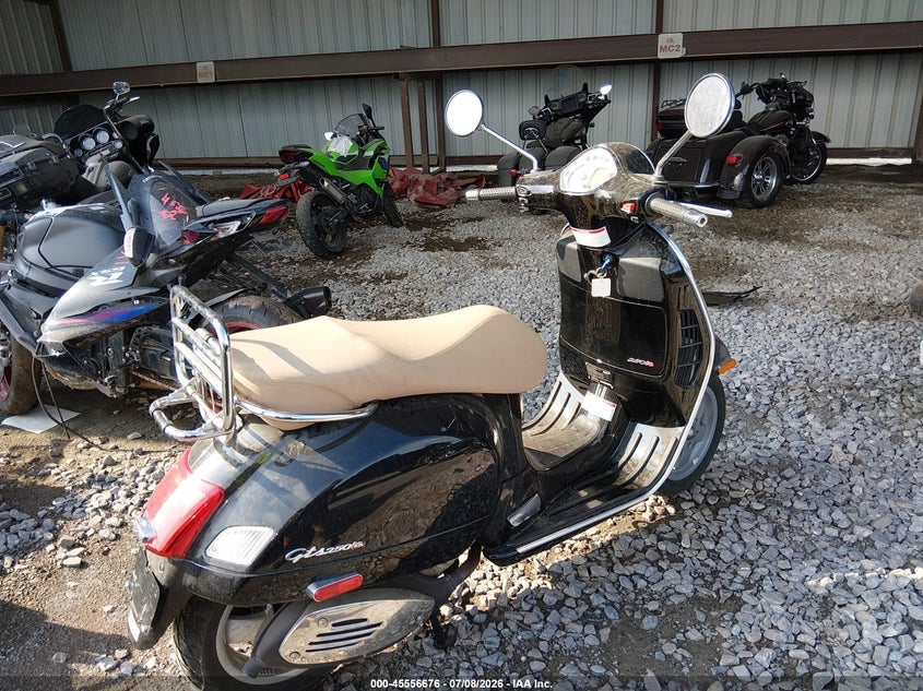 2007 Vespa Gts VIN ZAPM459L175006112 IAAI salvage auction — NORMAL WEAR, Clear (Tennessee), sold $100 on 2026-07-16 (photo 4)