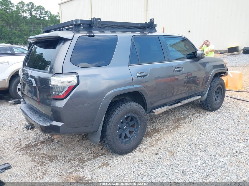 2014 Toyota 4runner VIN JTEBU5JR6E5165905 IAAI salvage auction — WATER/FLOOD, Salvage Title, sold $6,000 on 2026-07-25 (photo 4)