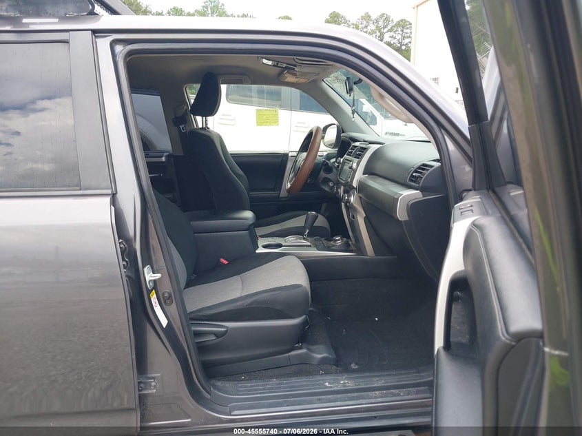 2014 Toyota 4runner VIN JTEBU5JR6E5165905 IAAI salvage auction — WATER/FLOOD, Salvage Title, sold $6,000 on 2026-07-25 (photo 5)