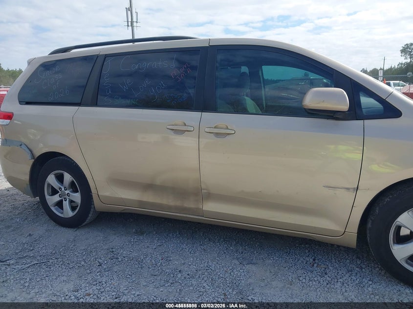 2012 Toyota Sienna VIN 5TDKK3DC5CS233592 IAAI salvage auction — LEFT & RIGHT, Clear (Florida), sold $400 on 2026-07-09 (photo 6)