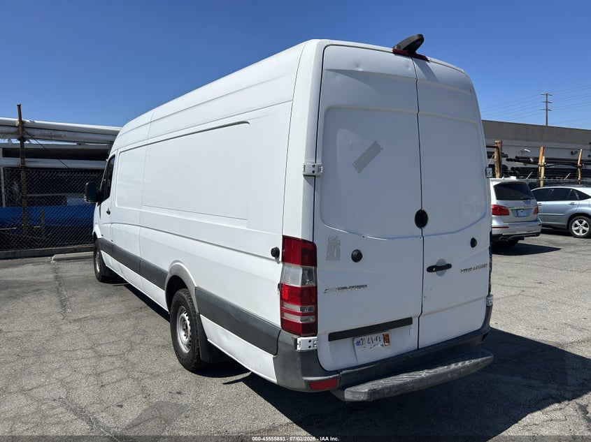 2015 Mercedes-benz Sprinter VIN WD3PE8CC9F5990303 IAAI salvage auction — REPOSSESSION, Clear - Dealer Only (California), sold $4,150 on 2026-08-01 (photo 3)