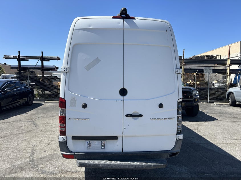 2015 Mercedes-benz Sprinter VIN WD3PE8CC9F5990303 IAAI salvage auction — REPOSSESSION, Clear - Dealer Only (California), sold $4,150 on 2026-08-01 (photo 6)