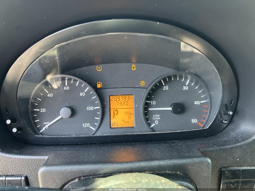 2015 Mercedes-benz Sprinter VIN WD3PE8CC9F5990303 IAAI salvage auction — REPOSSESSION, Clear - Dealer Only (California), sold $4,150 on 2026-08-01 (photo 7)