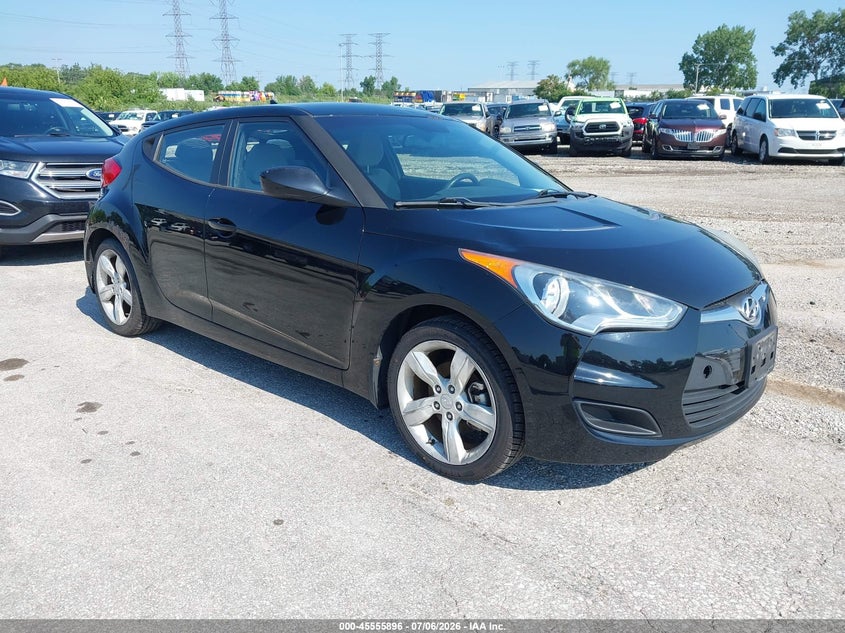 2013 Hyundai Veloster VIN KMHTC6ADXDU175889 IAAI salvage auction — NORMAL WEAR, Clear (Illinois), sold $1,250 on 2026-07-20 (photo 1)
