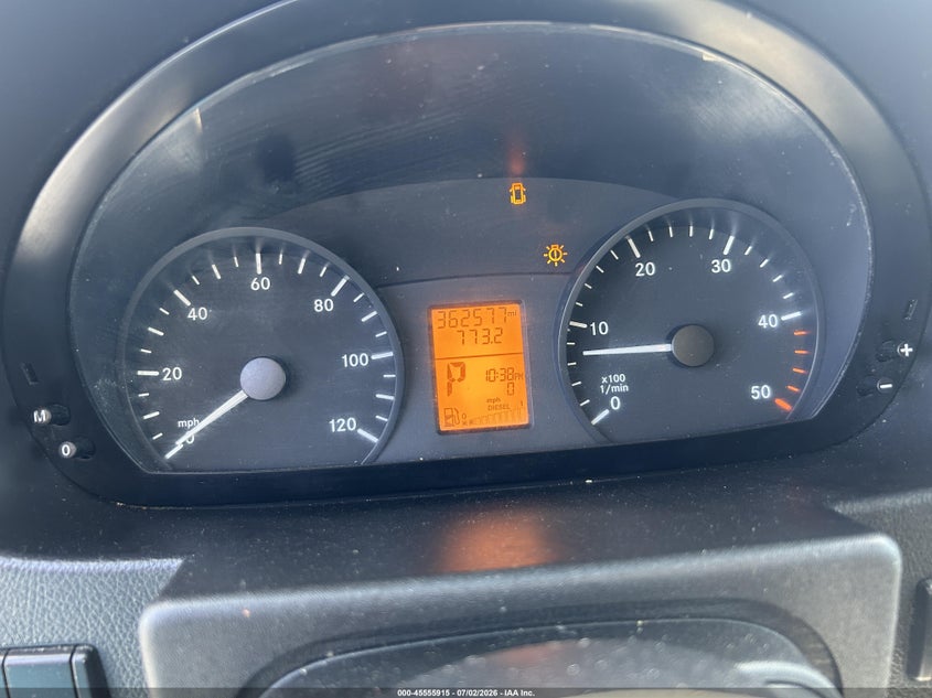 2018 Mercedes-benz Sprinter VIN WD3PF4CC4JP633002 IAAI salvage auction — NORMAL WEAR, Clear - Dealer Only (California), sold $5,875 on 2026-07-09 (photo 6)