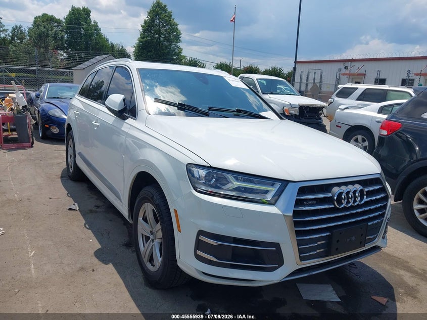 2018 Audi Q7 VIN WA1LHAF72JD012915 — IAAI salvage auction photo