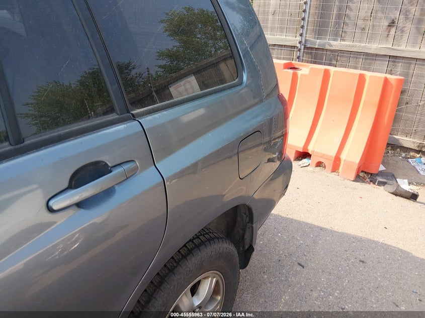 2006 Toyota Highlander VIN JTEEP21AX60176207 IAAI salvage auction — NORMAL WEAR, Clear (Colorado), sold $775 on 2026-07-28 (photo 6)