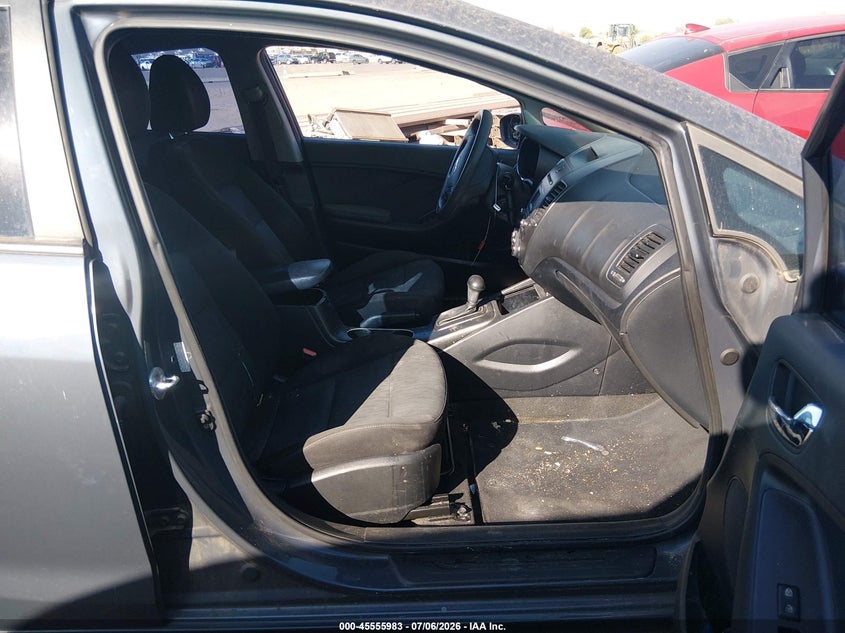2016 Kia Forte VIN KNAFK4A64G5549922 IAAI salvage auction — NORMAL WEAR, Clear-Dealer Only (Arizona), sold $1,150 on 2026-07-14 (photo 5)