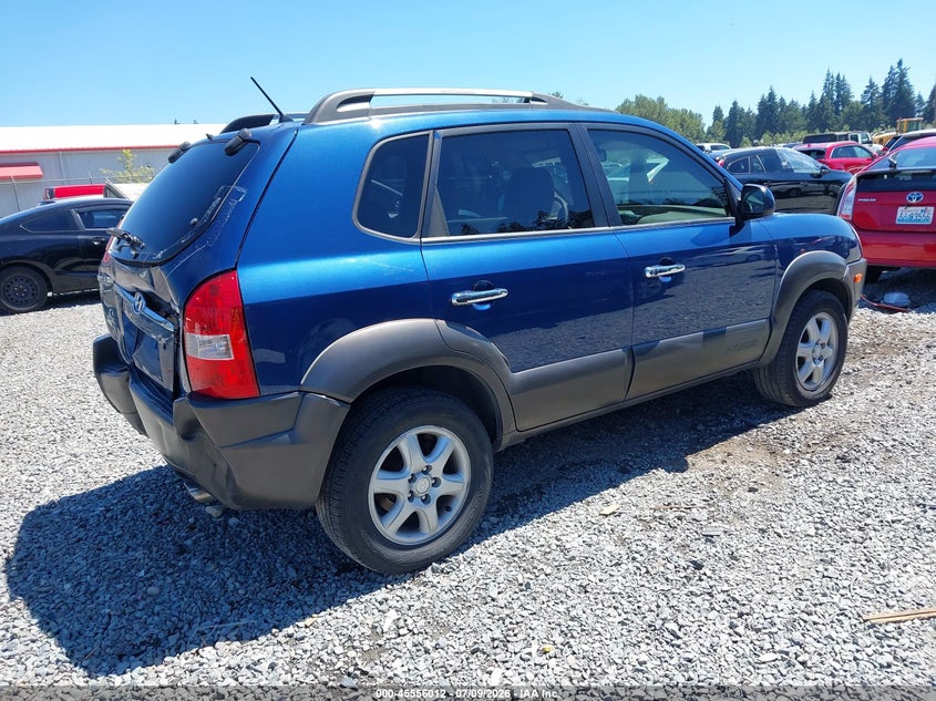 2005 Hyundai Tucson VIN KM8JN72D95U081154 IAAI salvage auction — REAR END, Bill Of Sale (Washington), sold $275 on 2026-07-29 (photo 4)