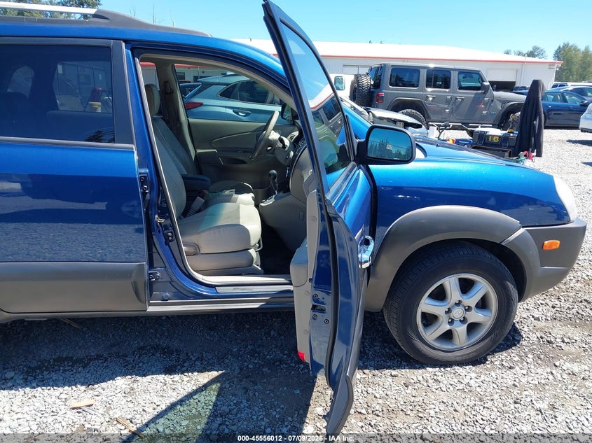 2005 Hyundai Tucson VIN KM8JN72D95U081154 IAAI salvage auction — REAR END, Bill Of Sale (Washington), sold $275 on 2026-07-29 (photo 5)