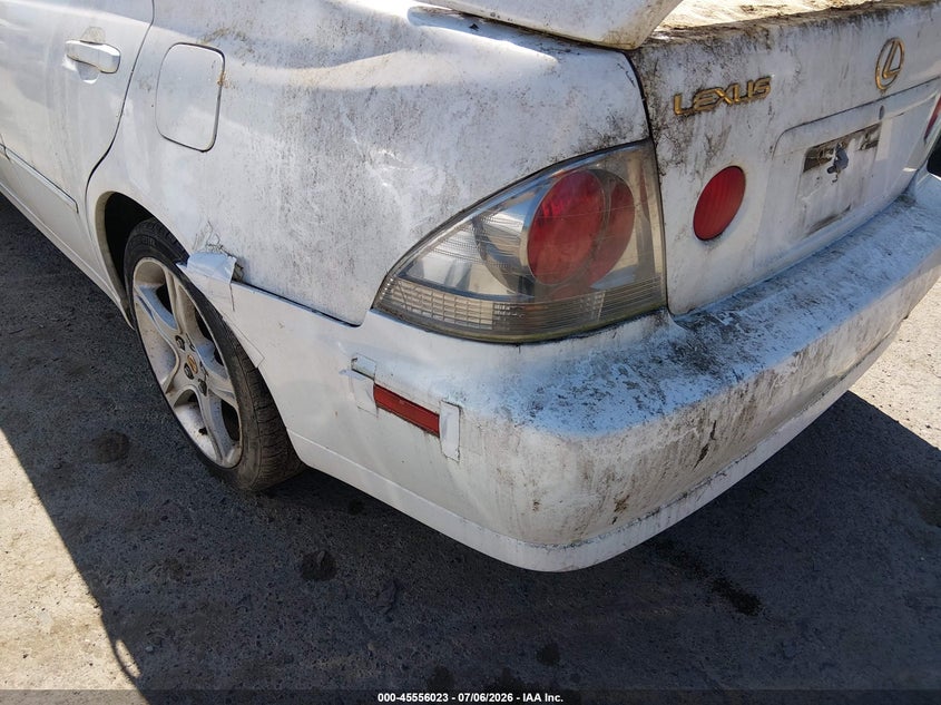 2001 Lexus Is 300 VIN JTHBD182010029717 IAAI salvage auction — NORMAL WEAR, Clear (Washington), sold $25 on 2026-07-15 (photo 6)