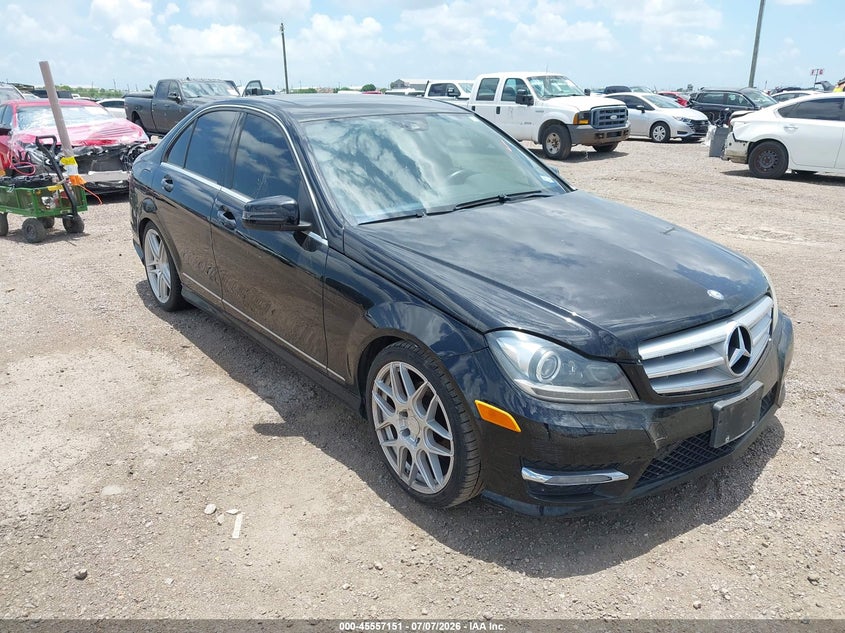 2013 Mercedes-benz C-klasse VIN WDDGF4HB5DR264252 IAAI salvage auction — NORMAL WEAR, Original (Texas), sold $450 on 2026-07-29 (photo 1)