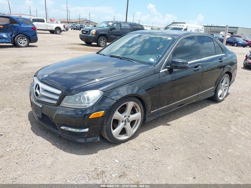 2013 Mercedes-benz C-klasse VIN WDDGF4HB5DR264252 IAAI salvage auction — NORMAL WEAR, Original (Texas), sold $450 on 2026-07-29 (photo 2)