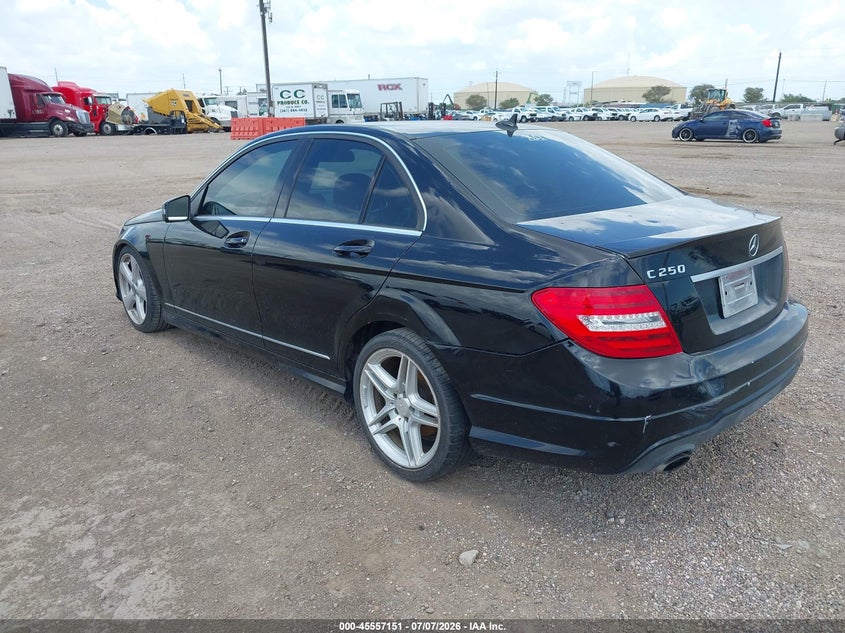 2013 Mercedes-benz C-klasse VIN WDDGF4HB5DR264252 IAAI salvage auction — NORMAL WEAR, Original (Texas), sold $450 on 2026-07-29 (photo 3)