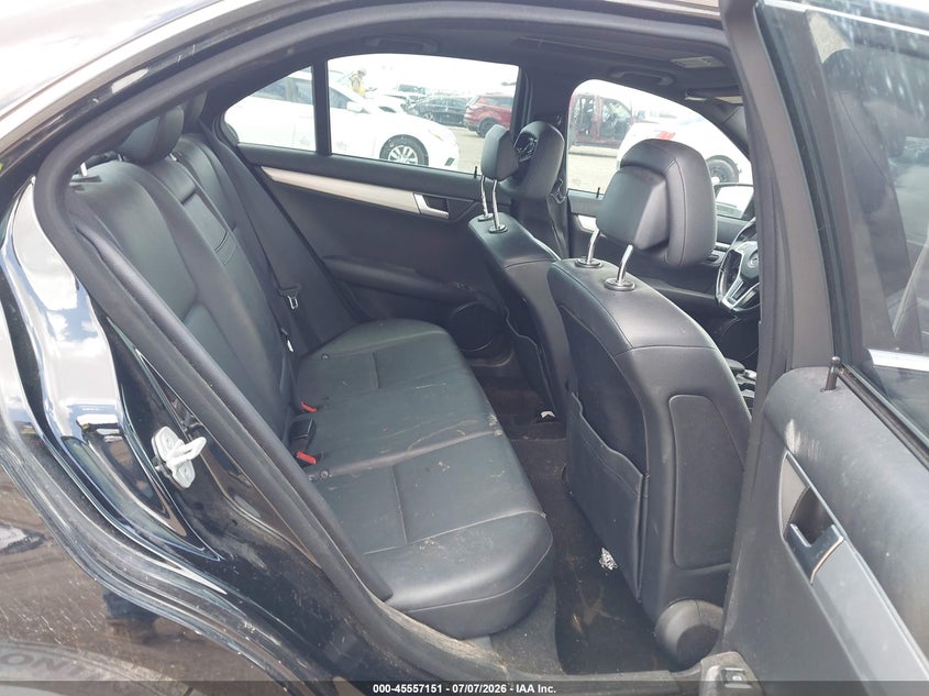 2013 Mercedes-benz C-klasse VIN WDDGF4HB5DR264252 IAAI salvage auction — NORMAL WEAR, Original (Texas), sold $450 on 2026-07-29 (photo 8)