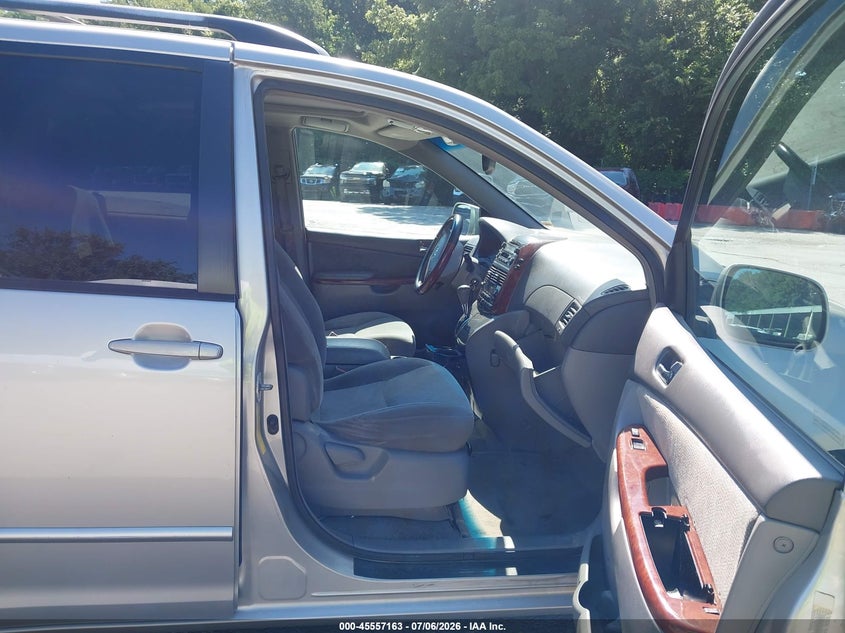 2004 Toyota Sienna VIN 5TDZA22CX4S152071 IAAI salvage auction — NORMAL WEAR, Clear (Missouri), sold $550 on 2026-07-22 (photo 5)