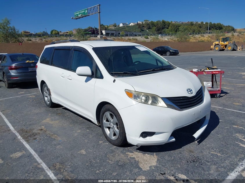 2011 Toyota Sienna VIN 5TDKK3DC7BS018472 IAAI salvage auction — FRONT & REAR, Salvage (California), sold $1,350 on 2026-07-29 (photo 1)