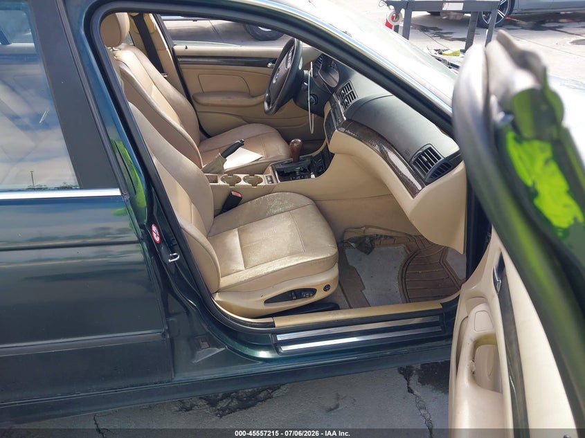 2002 BMW 3 series VIN WBAEV53472KM15209 IAAI salvage auction — NORMAL WEAR, Clear - Dealer Only (California), sold $375 on 2026-07-29 (photo 5)