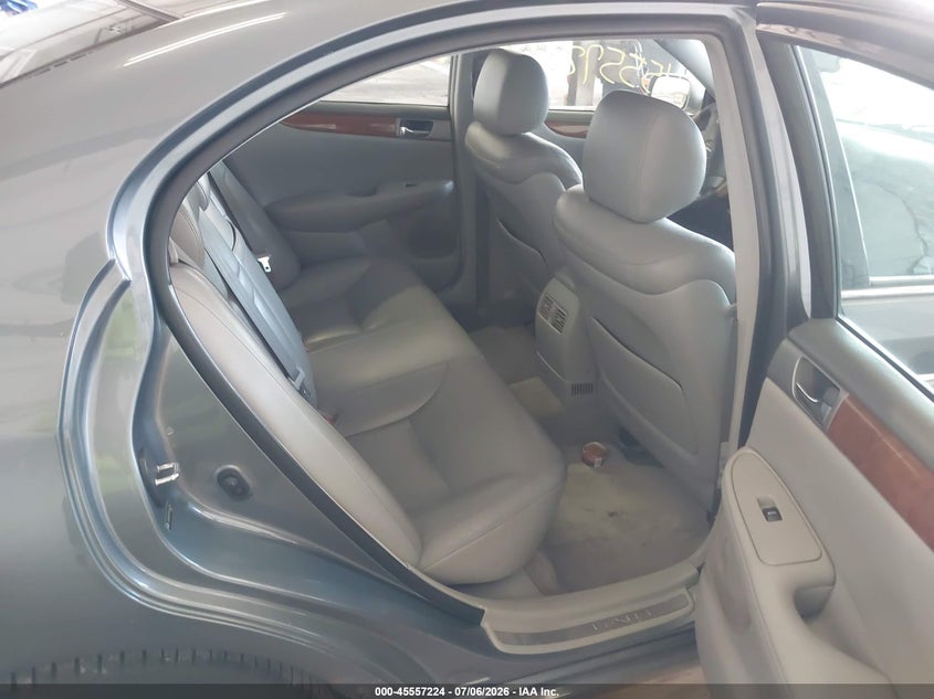 2005 Lexus Es 330 VIN JTHBA30G555066329 IAAI salvage auction — NORMAL WEAR, Clear (Minnesota), sold $700 on 2026-07-29 (photo 8)