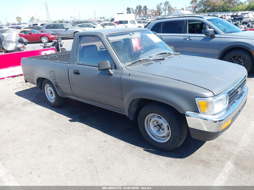 1989 Toyota Pickup VIN JT4RN81P1K0021316 IAAI salvage auction — LEFT FRONT, Salvage (California), sold $2,000 on 2026-07-30 (photo 1)