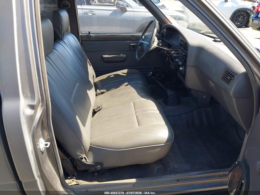 1989 Toyota Pickup VIN JT4RN81P1K0021316 IAAI salvage auction — LEFT FRONT, Salvage (California), sold $2,000 on 2026-07-30 (photo 5)