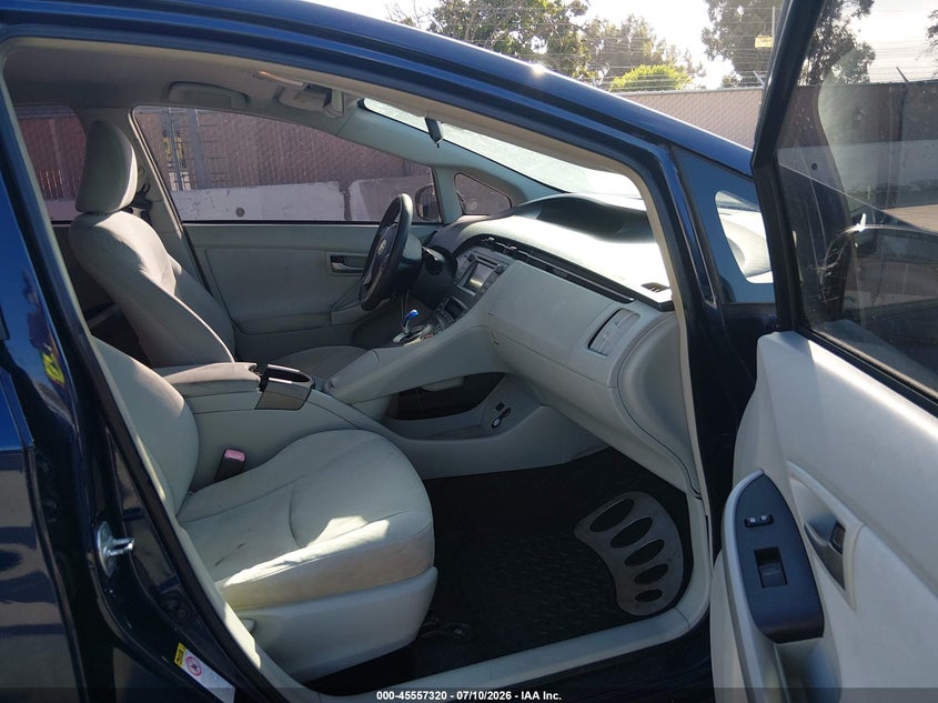 2012 Toyota Prius VIN JTDKN3DU6C0333445 IAAI salvage auction — NORMAL WEAR, App For Dup Clear (California), sold $600 on 2026-07-29 (photo 5)
