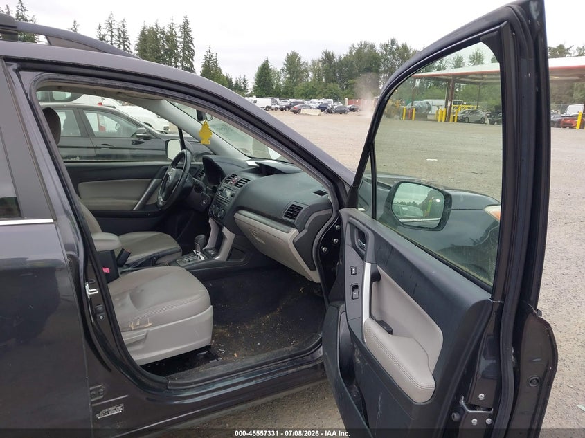 2014 Subaru Forester VIN JF2SJAHC5EH524684 IAAI salvage auction — RIGHT FRONT, Salvage Title, sold $1,450 on 2026-07-29 (photo 5)