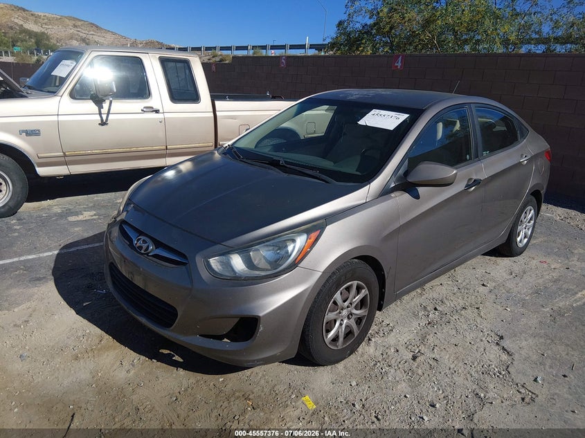 2013 Hyundai Accent VIN KMHCT4AE7DU521068 IAAI salvage auction — NORMAL WEAR, Clear - Dealer Only (California), sold $700 on 2026-07-29 (photo 2)