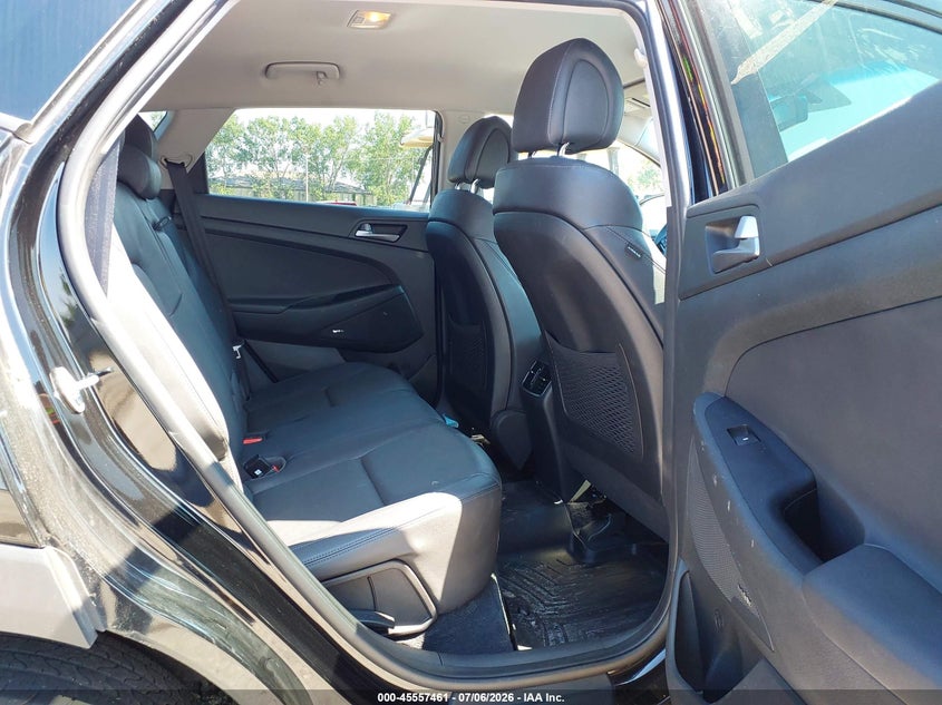 2017 Hyundai Tucson VIN KM8J33A4XHU415843 IAAI salvage auction — NORMAL WEAR, Clear (Illinois), sold $1,700 on 2026-07-13 (photo 8)