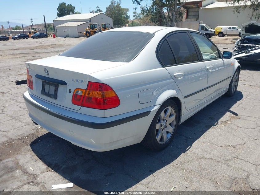 2004 BMW 3 series VIN WBAAZ33474KP87269 IAAI salvage auction — NORMAL WEAR, Clear - Dealer Only (California), sold $975 on 2026-07-14 (photo 4)