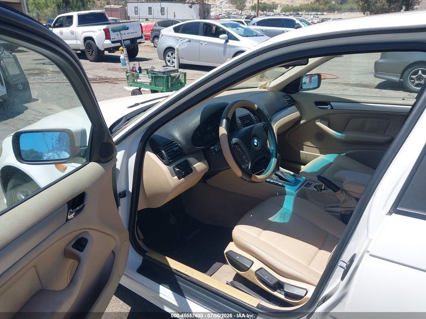 2004 BMW 3 series VIN WBAAZ33474KP87269 IAAI salvage auction — NORMAL WEAR, Clear - Dealer Only (California), sold $975 on 2026-07-14 (photo 5)