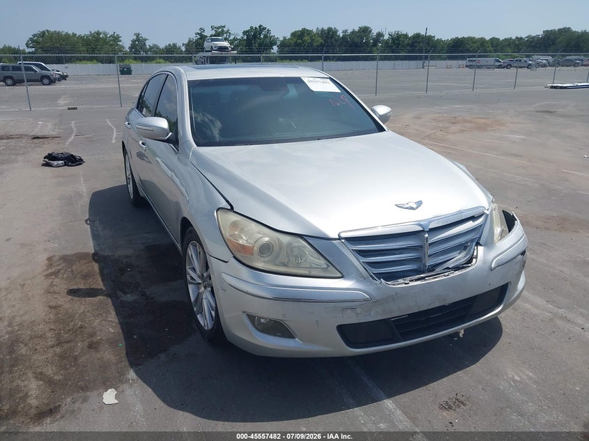 2011 Hyundai Genesis VIN KMHGC4DF9BU114825 IAAI salvage auction — LEFT FRONT, Rebuildable (Florida), sold $400 on 2026-07-29 (photo 1)