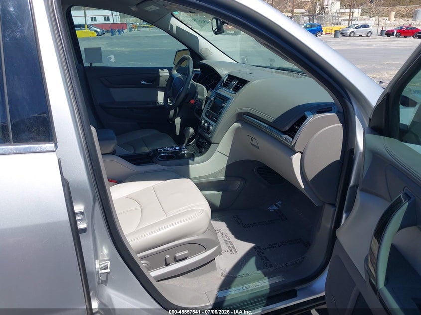 2014 Gmc Acadia VIN 1GKKRSKD9EJ220883 IAAI salvage auction — SIDE, Salvage Title, sold $1,950 on 2026-07-23 (photo 5)